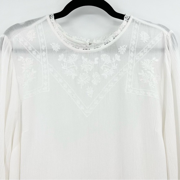 Torrid White Crinkle Gauze Embroidered Blouse Top 1X - Picture 5 of 13